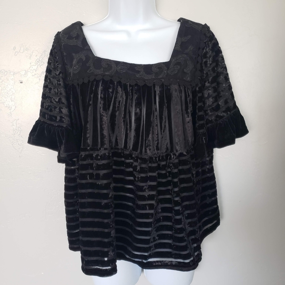 POL Women's Small Black Short Sleeve Blouse Striped Velvet Sequins Square Neck